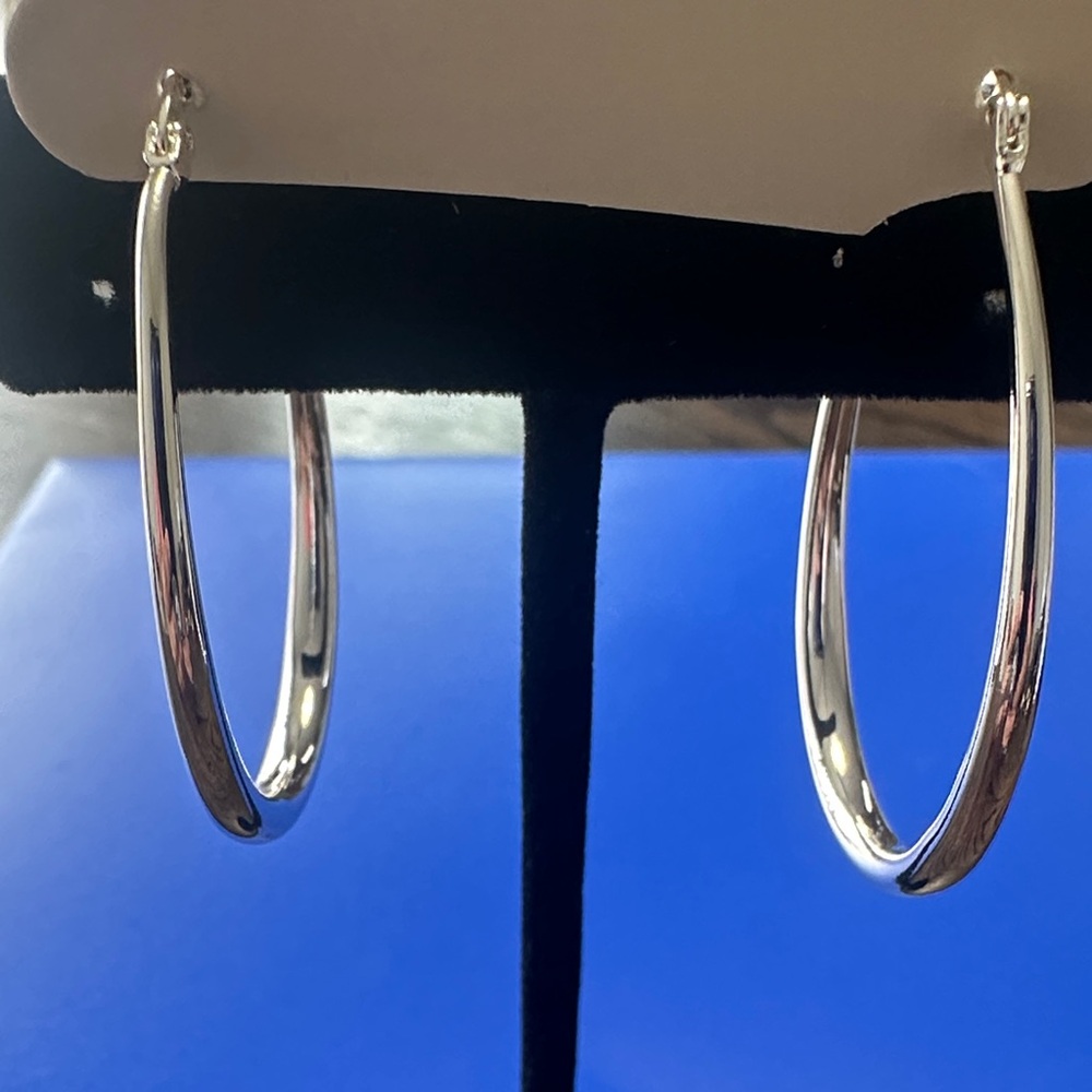 MEXICANA Shiny Silver Hoop Earrings
